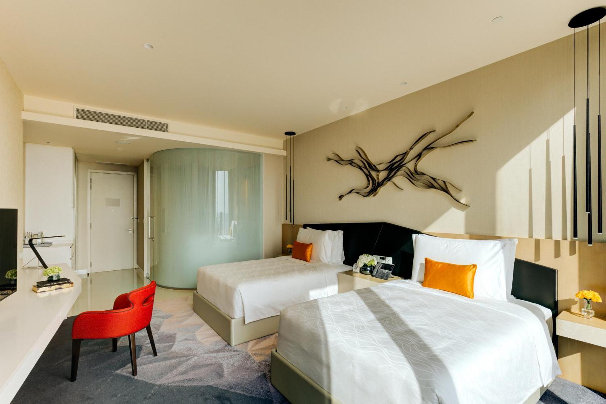 Premier Life Cityscape View Twin Room
